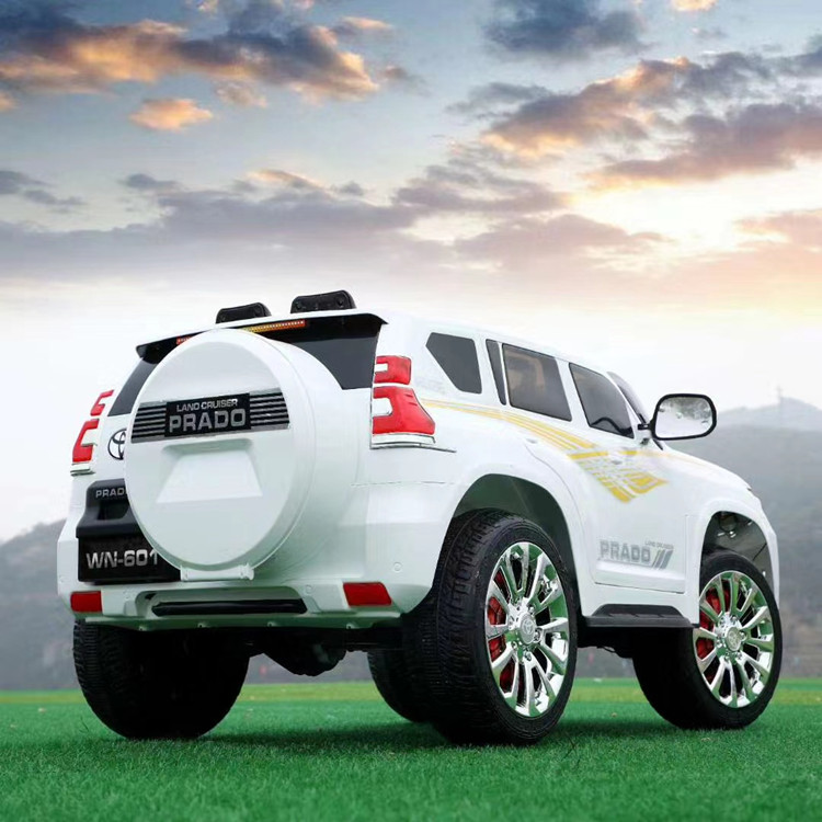 Style 2.4GHz Remote Control Ride On Car With MP3 and Open Doors for Kids Electric Car
