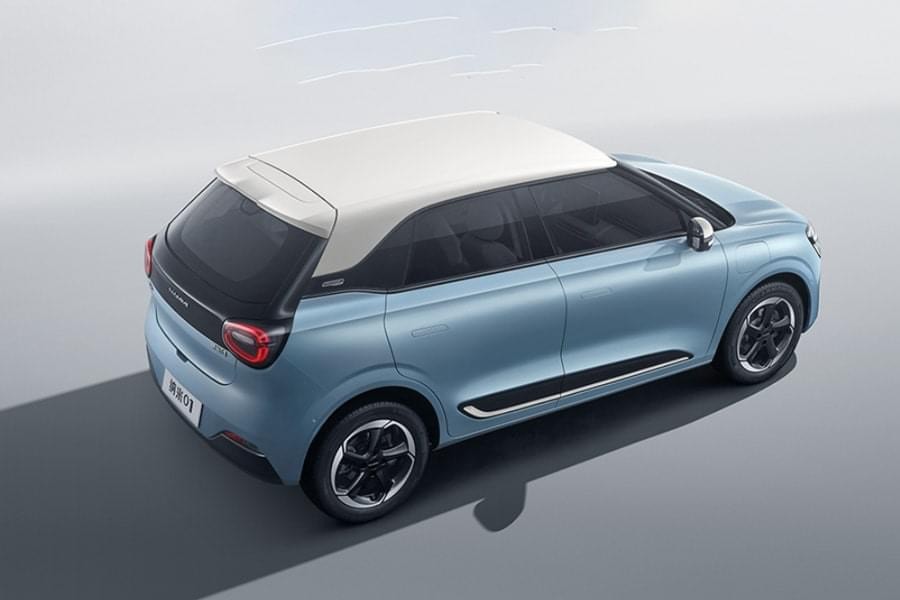 Newest Pure Ev Cars Dongfeng Nammi 01 Hatchback EV And Impressive Range And solid State Battery