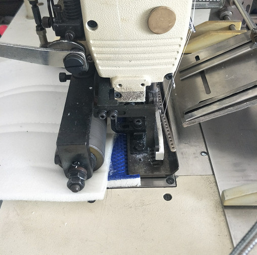 Automatic Industrial Sewing Machine , Wire Breaking Protection Side Sewing Machine