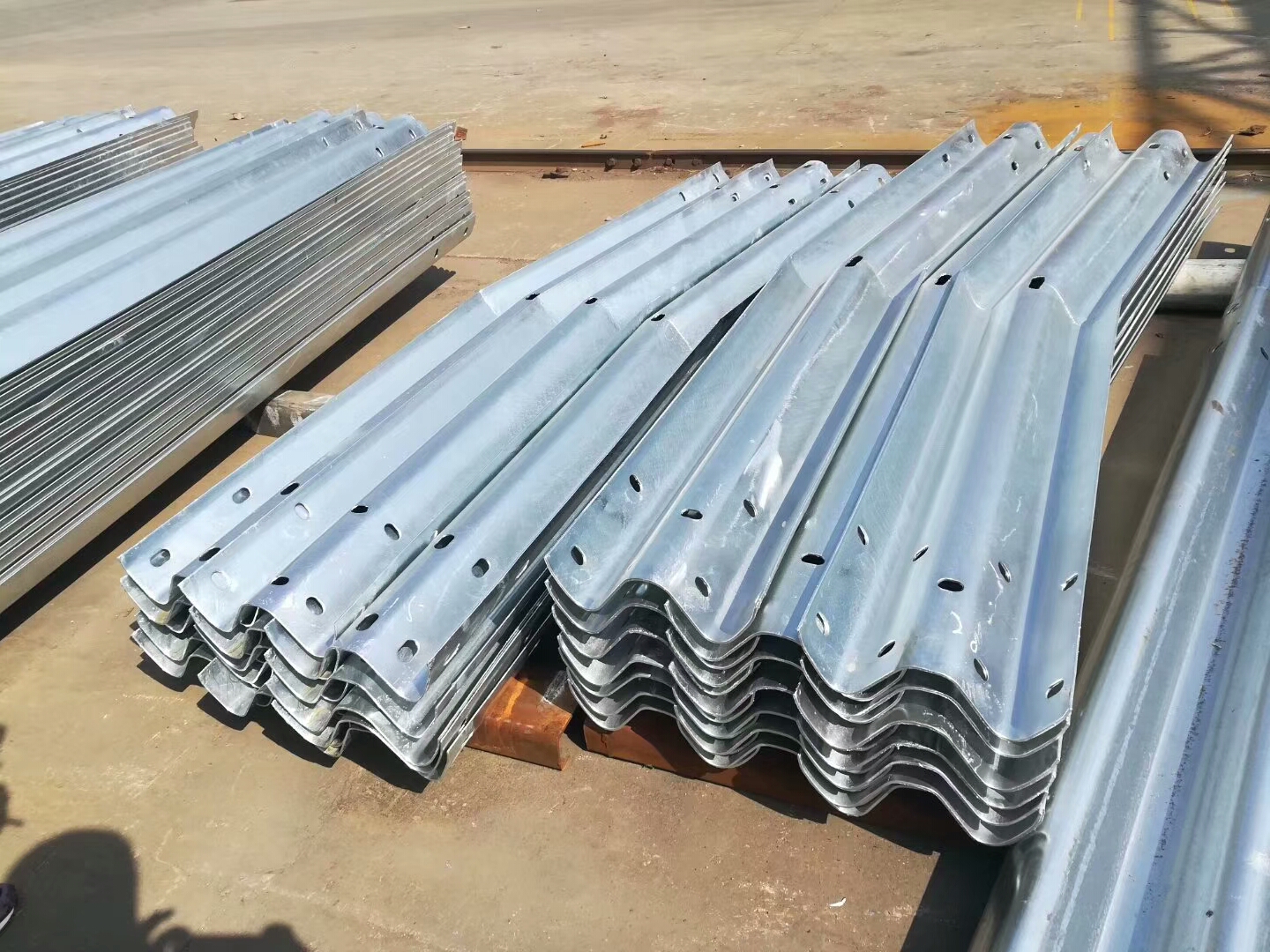 Road Traffic Safe H Post for Security Zinc Coated Galvanized Steel Highway Guardrail