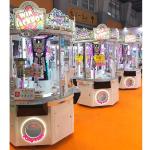 Holiday Resorts 4 Players Coin Pusher Game Machine White Color 250W