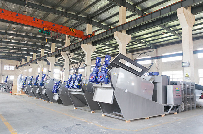 24m3/H Automatic Sludge Thickener Wastewater Treatment Volute Type Screw Press Filter