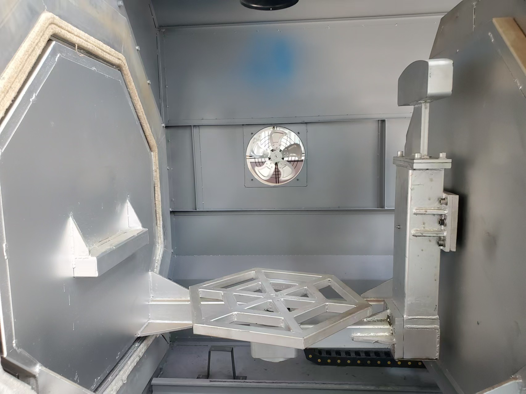 Single Cavity Rotomolding Mould With Modified Material Test