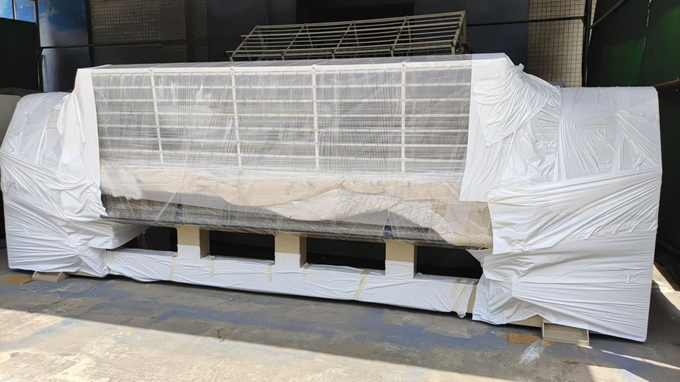 Low Vibration 96 inch Commercial Quilting Machine For Comforter