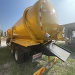 BRAND NEW HOWO HEAVY DUTY 6 WHEELS EWAGE SUCTION SEWAGE TRUCK 10/ 13 CBM WASTE
