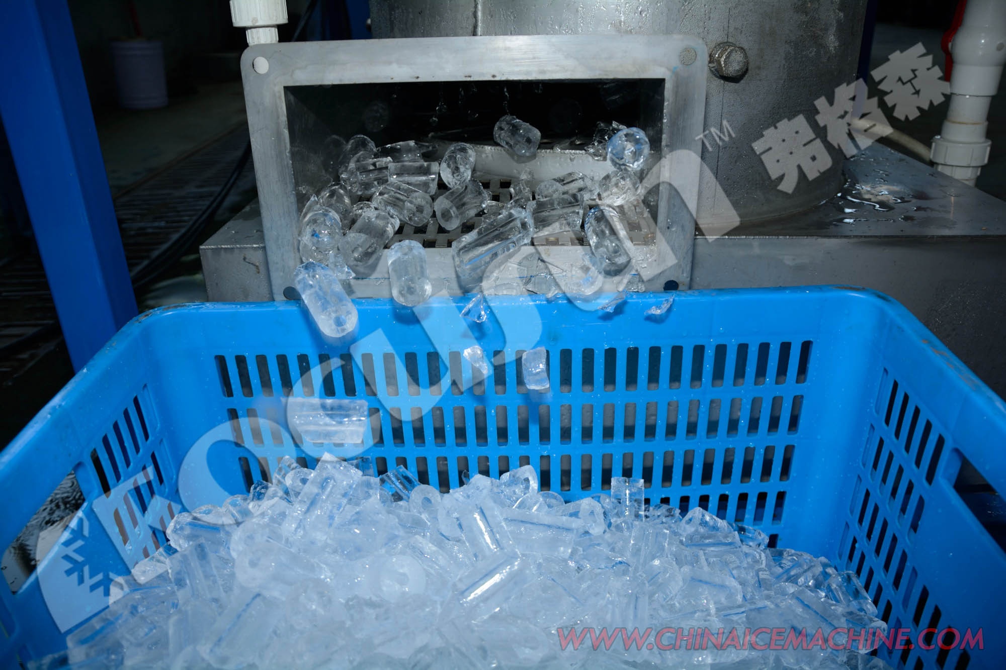 Commercial 5T Tube Ice Machine Manufactured by Experienced Industry Experts