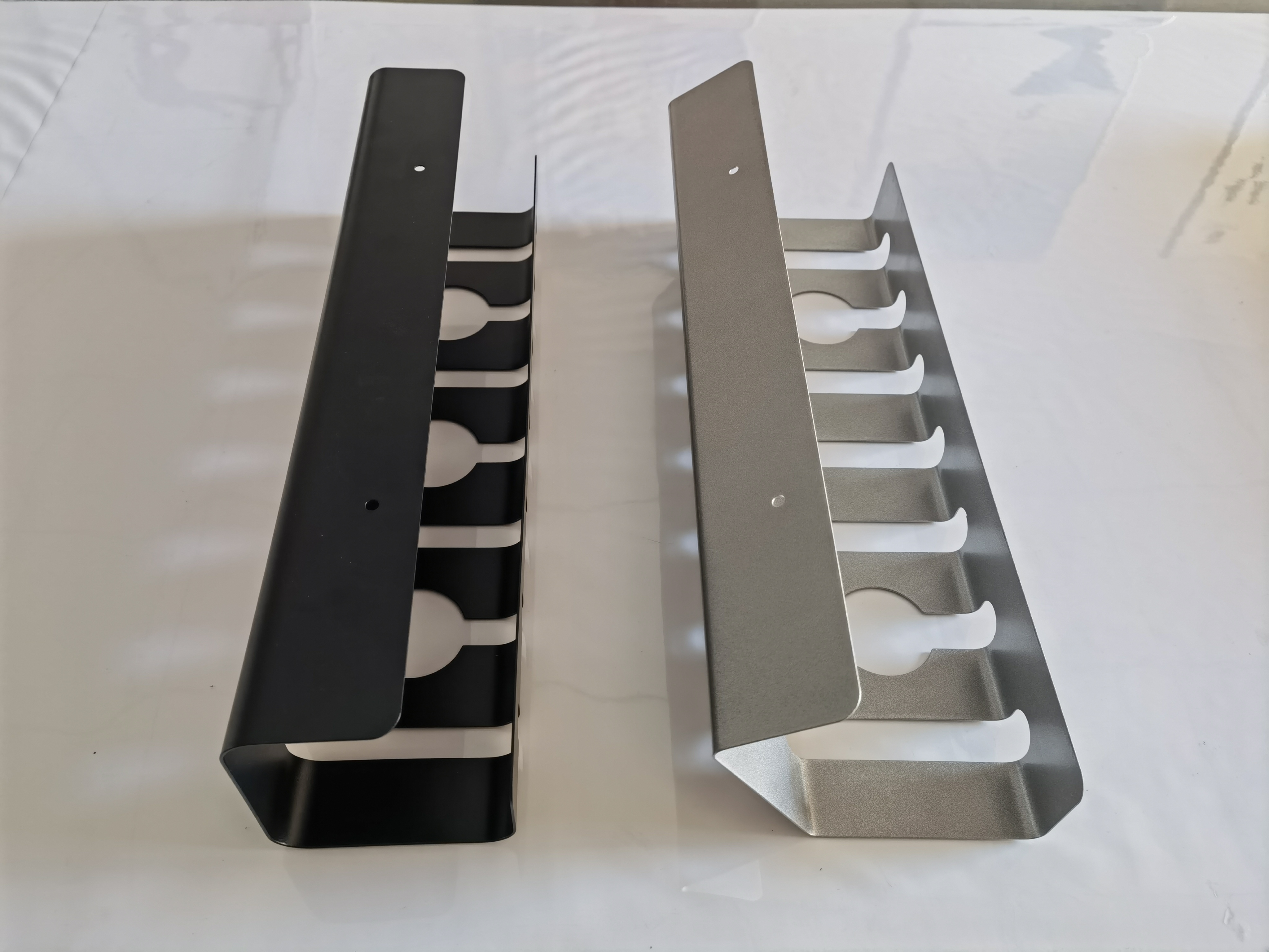 Wire Management Rack Under The Table 1mm Thickness ISO ROHS Certified for Home and Office