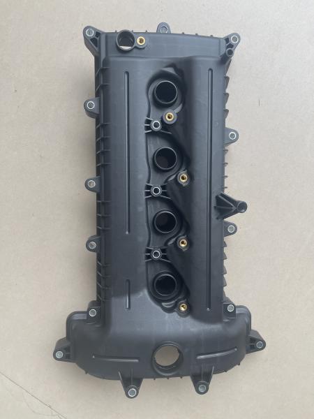 R7 X40 B30 A70 Car Engine Accessories Motor Parts Valve Chamber Cover FAW