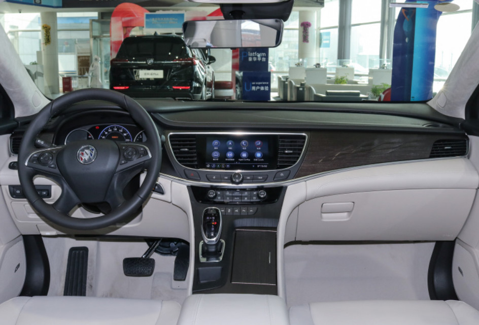 2022 Buick LaCrosse Avenir Flagship Version Sedan Medium Car 4 Door 5 Seat
