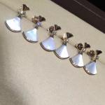 DIVA earring in 18 kt gold