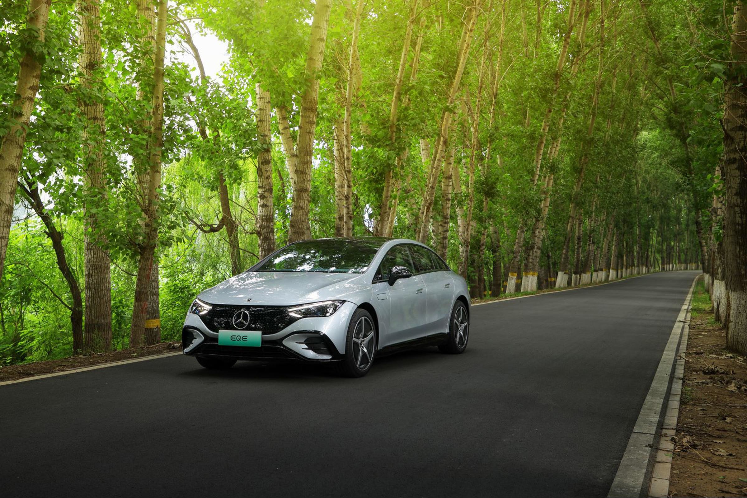 180km/h Pure Electric SUV Mercedes Benz EQE 350 4MATIC New Energy Vehicles