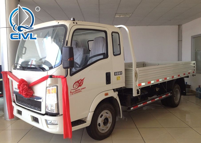 Sinotruk Euro III 3 Tons Light Duty Commercial Trucks Manual Transmission ZZ1047C3414C1 Light Duty Cargo Truck