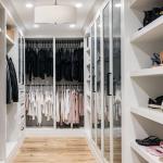 Moisture Resistant European Style Wooden Wardrobe for Home Villa Hotel and