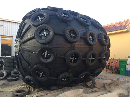 Dia 1200mm Roughened Pneumatic Marine Rubber Fenders Tire Chain Mesh 2000mm Length