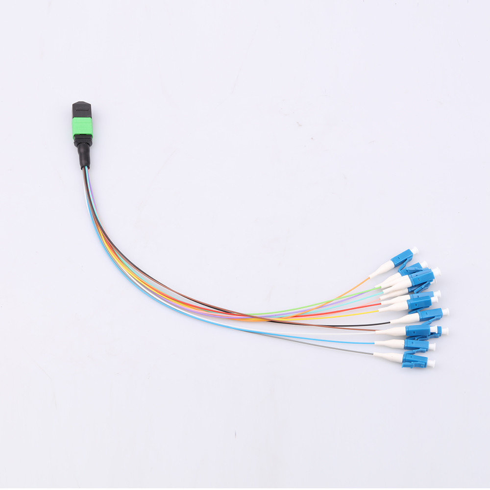 Ribbon Type Mpo Fan Out Cable SM MM High Reflection Loss With APC