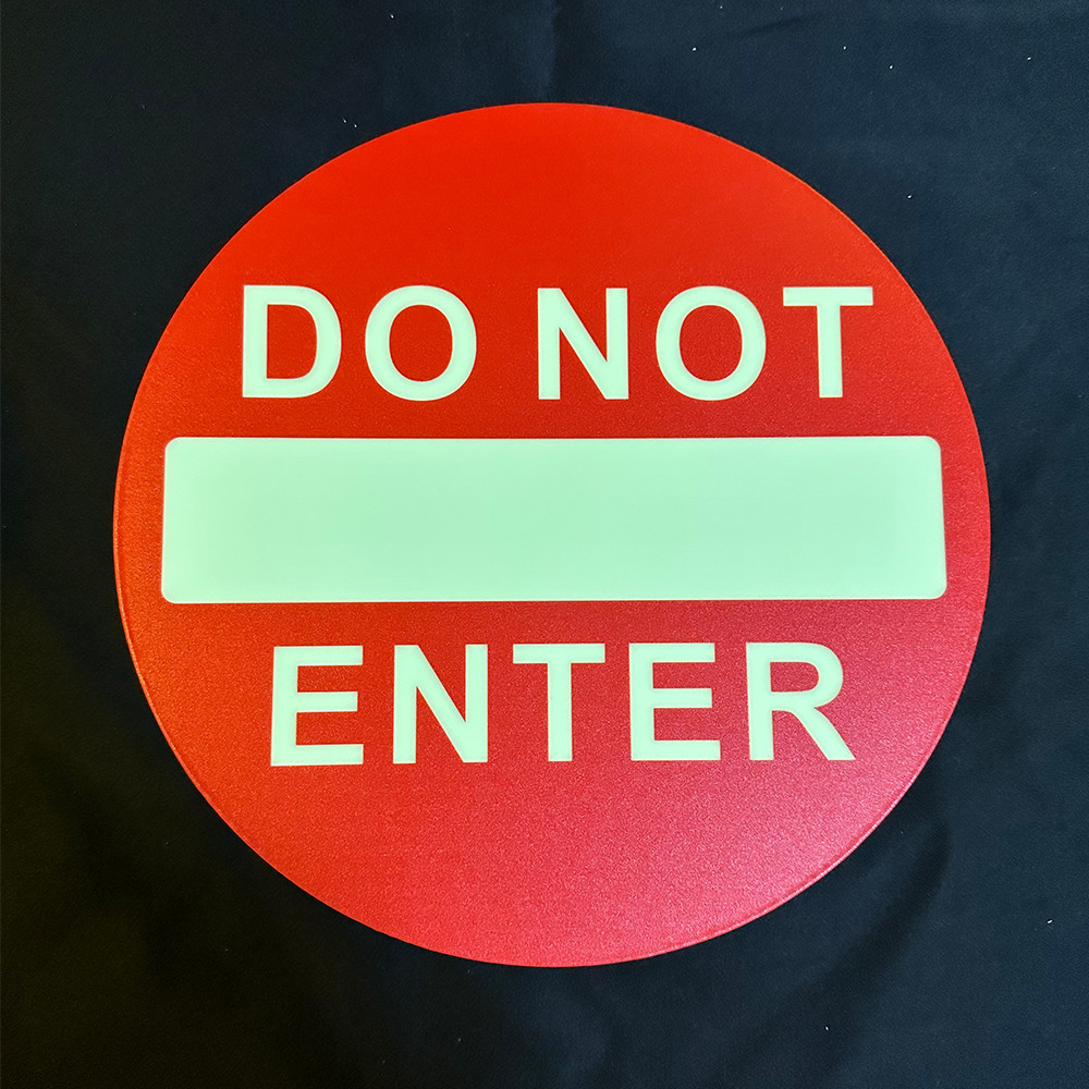 1mm Customized Glow In The Dark Signage For Ceiling-Mounted Installation