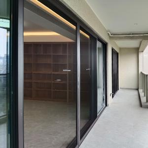 Quality OEM Retractable Fly Screens For Sliding Doors Anti Scratching wholesale