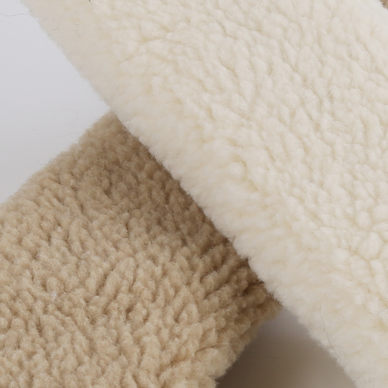 Stitch-Bonded Nonwoven Technics 100% Polyester Knitted Warm Soft White Color Sherpa Fleece Lining Fabric