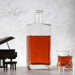 Healthy Lead Free Glass Whiskey Decanter Bottle With Square Brandy Glass And