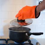 Customized Waffle Style Silicone Smoker BBQ Gloves Extreme Heat Resistant