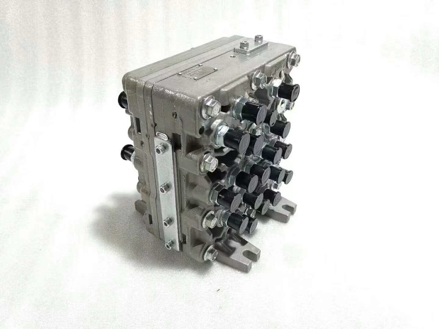 Universal Signal Valve Hitachi Excavator Spare Parts