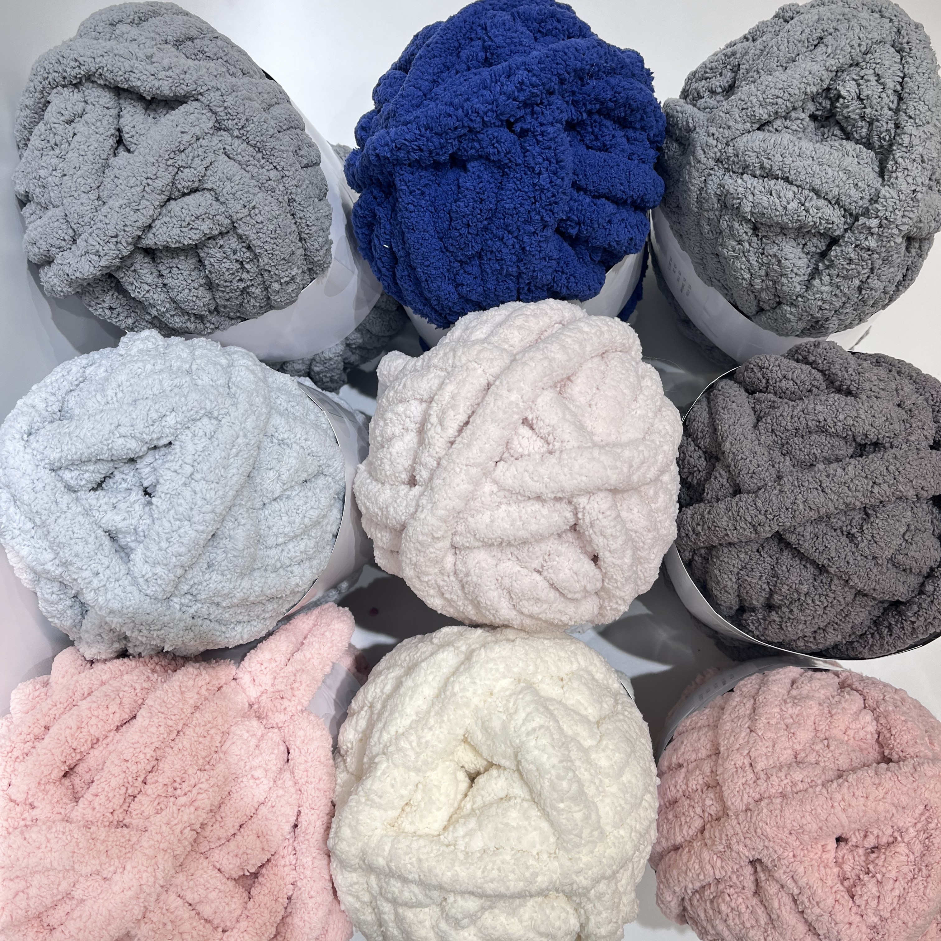 high quality super warm 1/0.14NM 100% Polyester chunky jumbo chenille yarn for arm knitting blanket