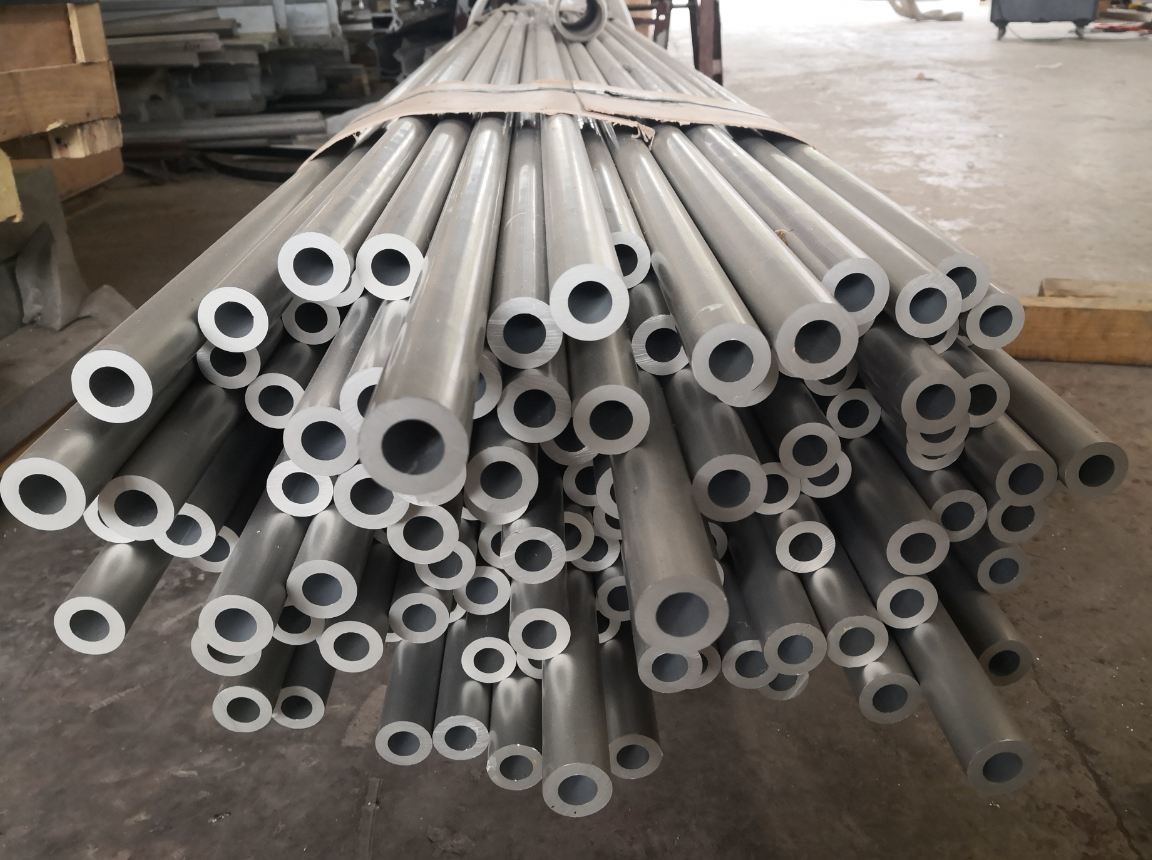 5052 H34 Aluminum Round Tubing / Structural Aluminum Tubing 3.8mm Wall Thickness
