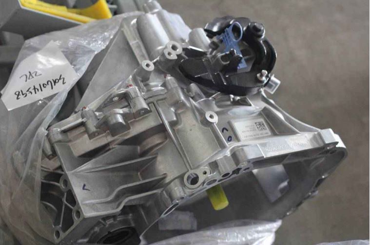 ODM Automatic Transmission Clutch Gearbox Replacement For Geely Boyue