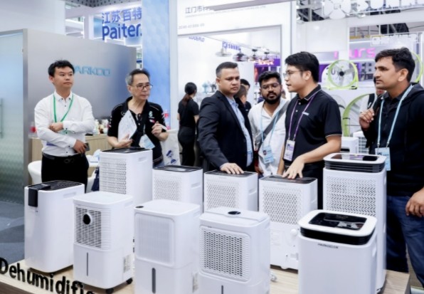 12 l/day Mobile Home Air Dehumidifier Visible Humidify Value Digital Control