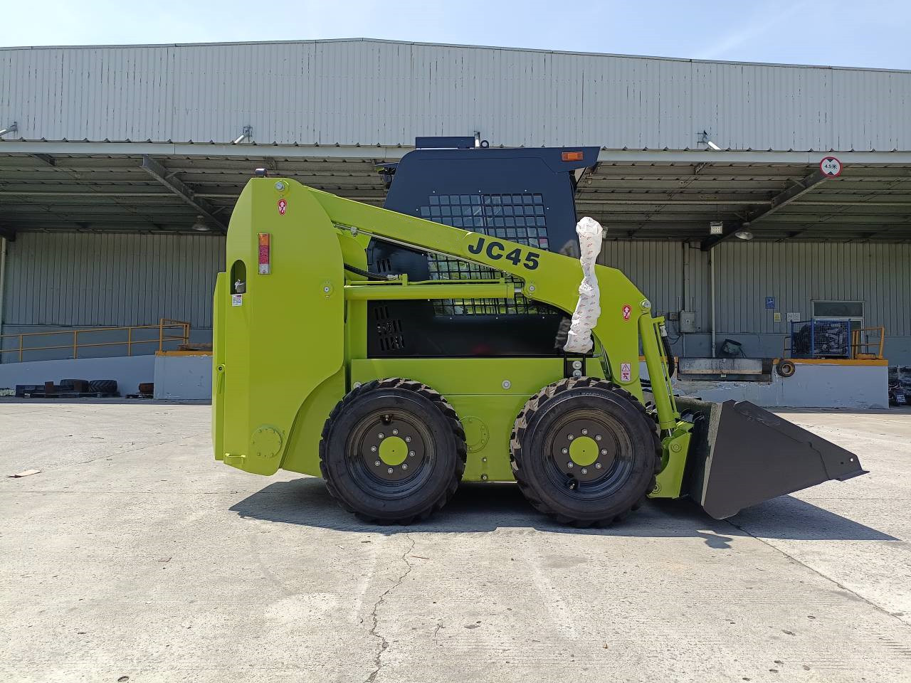 1Ton 1.5Ton 1.8Ton 2Ton 3 Ton Mini Excavator With Optional Cabin And Various Attachment