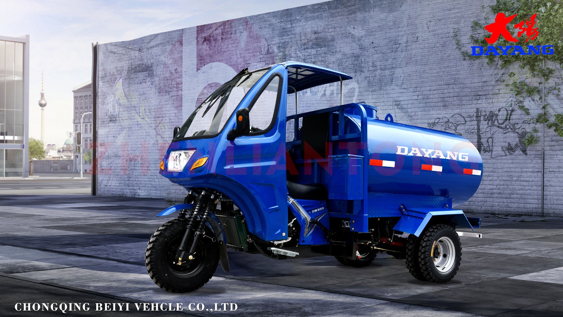 200cc/250cc/300cc Water Cooled Engine Blue Color 1600L Cargo Water Tank Tricycles