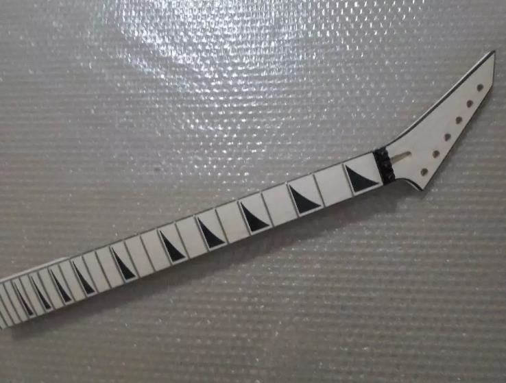 Custom Grand 22 Fret Roasted Maple Electric Guitar Neck for Handmade Tele Guitar Kits Gloss Finished with Bone Nut