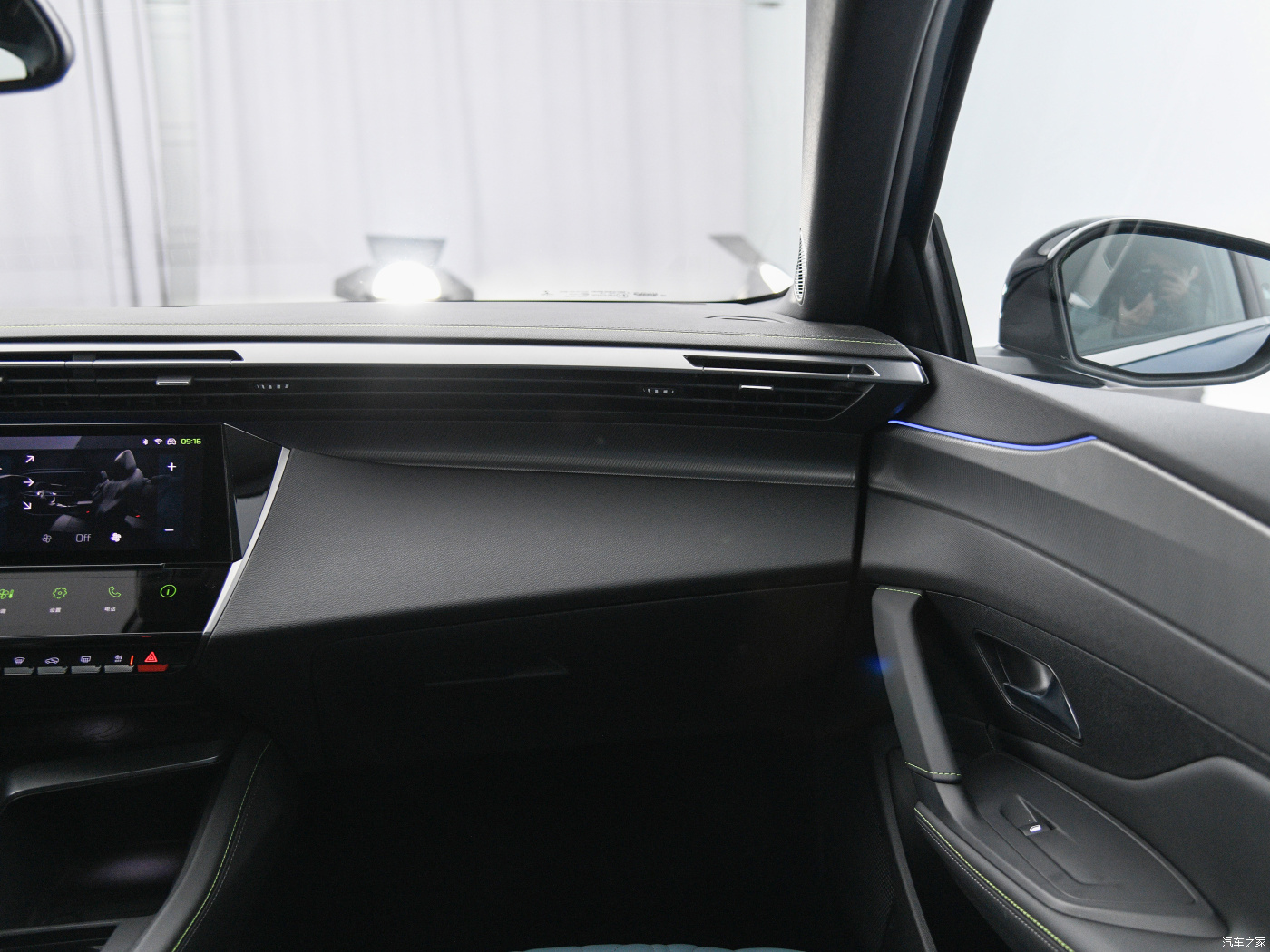 2023 Peugeot 408X 1.6T 175HP L4 Gasoline Cars with High Speed and Displacement 1.5-2.0L Unbeatable from Peugeot