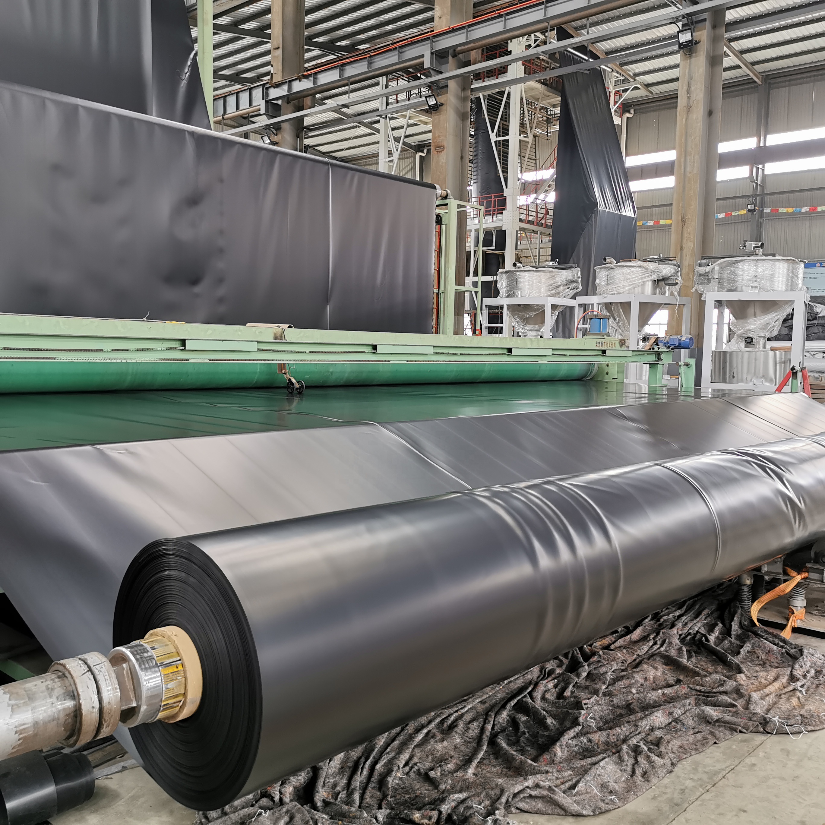 1mm 0.5mm 1.5mm 2mm Hdpe Geomembrane for Plastic Fish Shrimp Pond Liner Design Style
