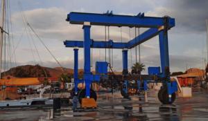 Quality Customized Boat Yacht Hoist Crane Travel Lift 5 - 1000t wholesale