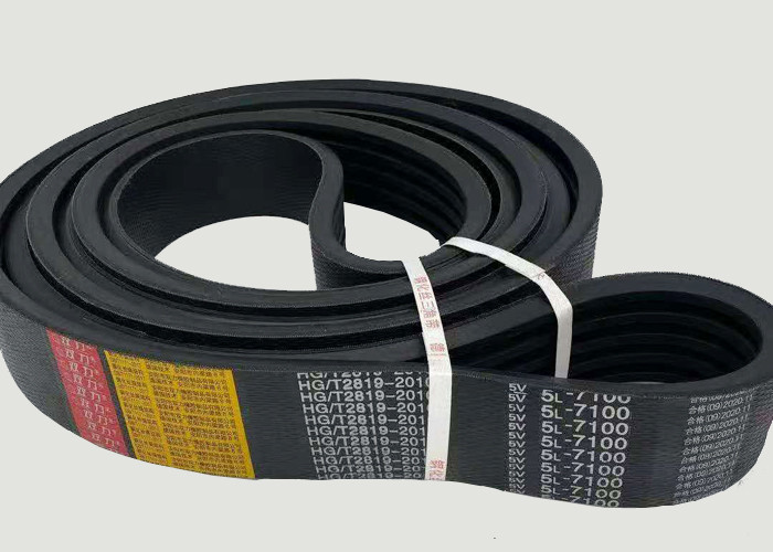 Rubber Black Color 13.6mm Top Width Banded V Belt