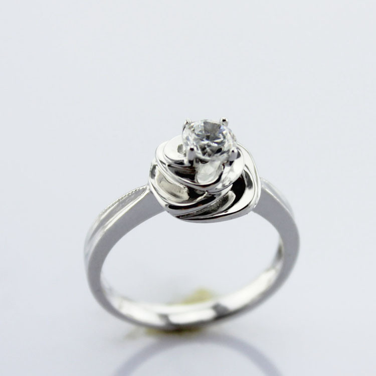 Sterling Silver Engagement Ring with Clear Cubic Zirconia(F69)