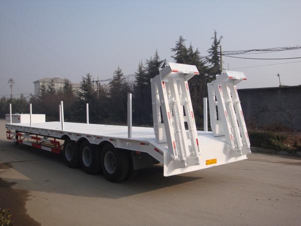 3 Axle 60 Ton Low Bed Semi Trailer , Heavy Duty Flatbed Trailer With Mechanical