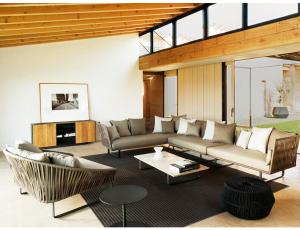 Quality Customized Outdoor Rattan Garden Furniture / Morden Wicker Garden Sofa wholesale