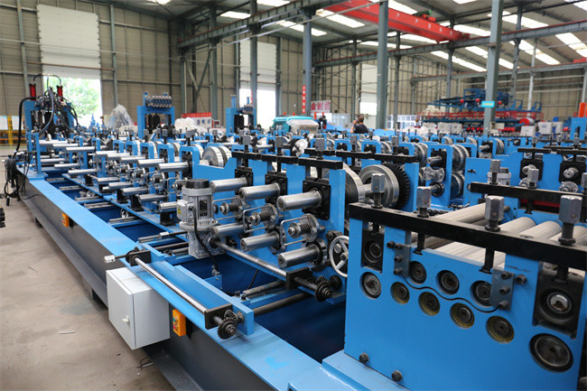 Aluminum Z Purlin Roll Forming Machine 20-30m/min C Purlin Making Machine