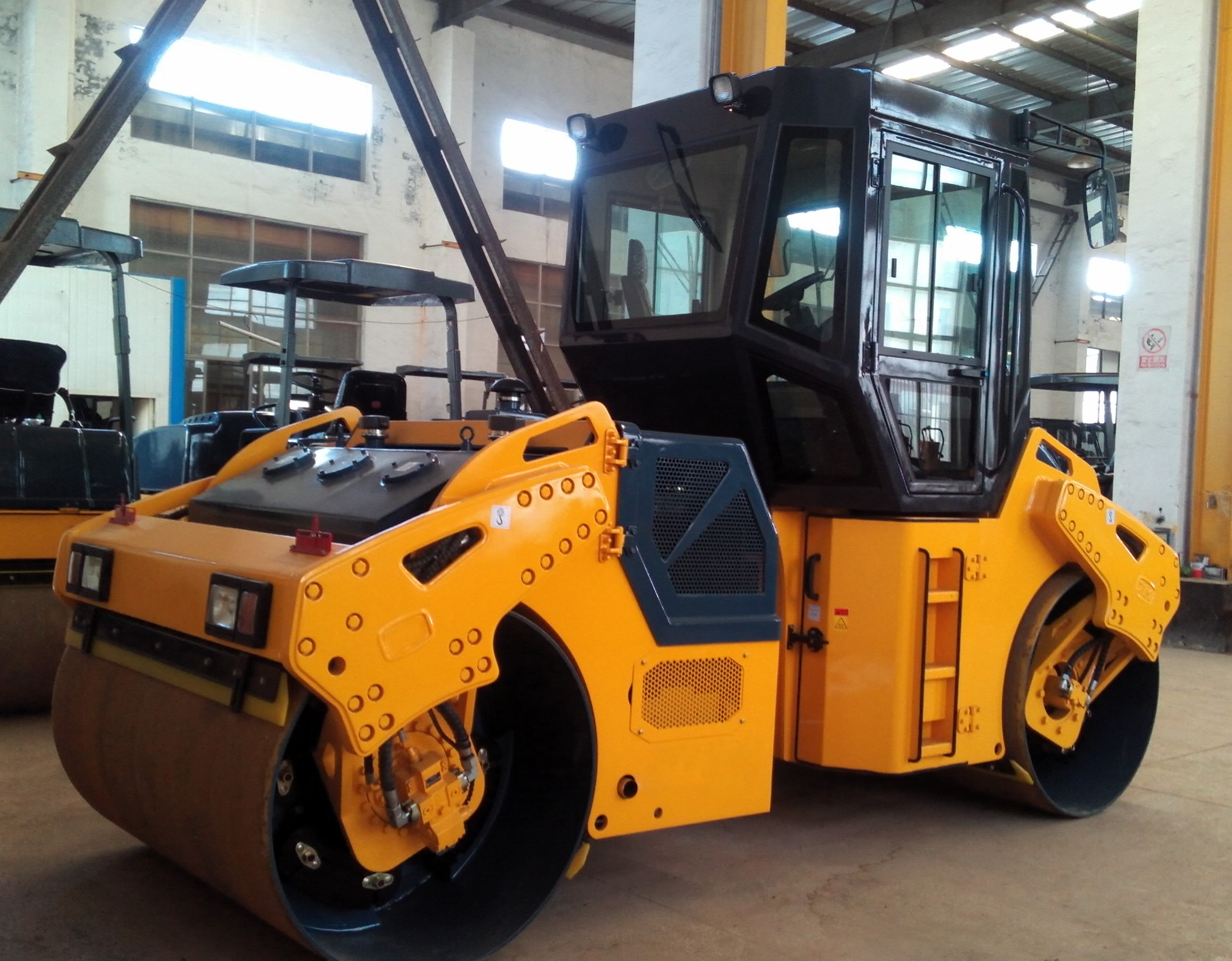 10 Ton Double Drum Vibratory Road Roller JUNMA JM810H JMD10H JMSeries