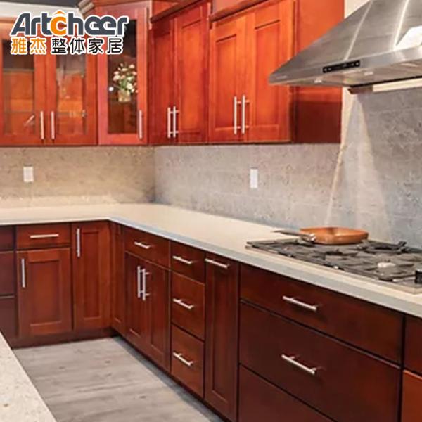 Spacious Kitchen Cabinets Set with American Style Wooden Design and MDF Door