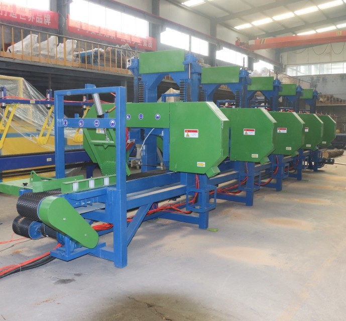 Woodworking Horizontal Band Resaw Machine With Return Conveyor Belt