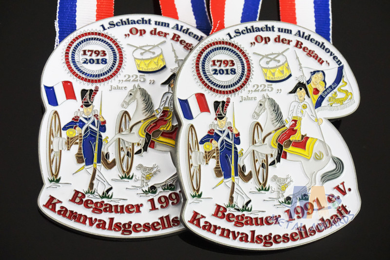 Shiny Gold Carnival Metal Award Medals With Chain / Panton Soft Enamel Colors