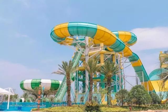 Super Boomerang Water Slide Playground For Amusement Park 1 Year Wanrranty
