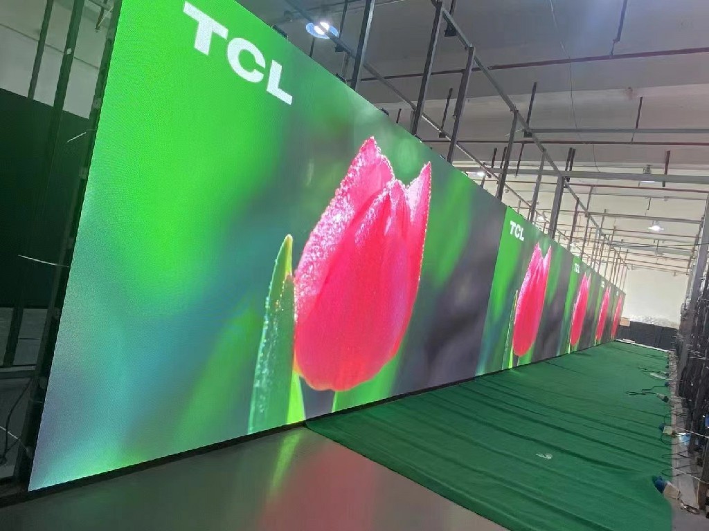 3840Hz p4.81 Large Outdoor Led Display Screens For Advertising Light Weight