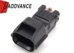 SSD 3 Pin Male Automotive Electrical Connectors 7182-8730-30 TPS Sensor