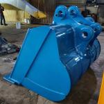 Q355B Excavator Rock Bucket Customization For Long Reach Arm Hitach330