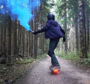 Quality Balancing 1 Wheel Powered Skateboard 18 To 25km 700W wholesale
