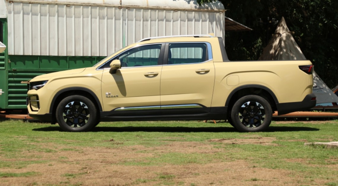 Geely Radar Rd6 Ev 410 / 550 / 630km Pick Up Truck Lithium Battery High Speed New Energy Vehicles